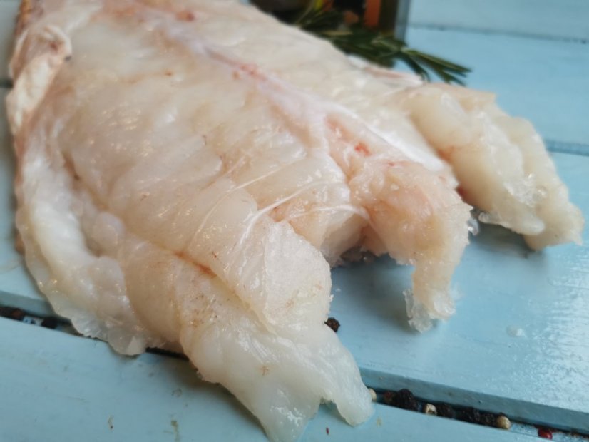 Mořský ďas bez hlavy 1-2kg - Přejete si rybu stáhnout z kůže?: ne