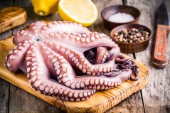 Chobotnice obecná čištěná 1-1,5kg