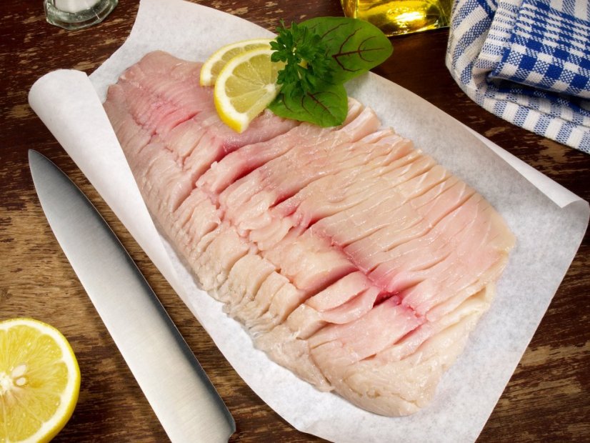 Carp fillet with skin (without bones)
