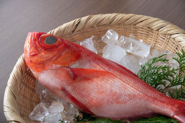 Alfonsino 0,8-1,2kg - Do you want to gut the fish?: no, Do you want to remove the scales?: yes