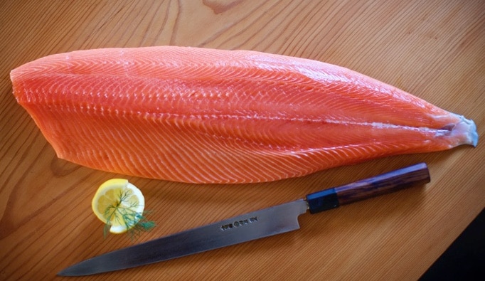 Филе тихоокеанского дикого лосося на коже (Chinook King) - Желаете снять кожу с рыбы?: нет, Хотите рыбу в вакуумной упаковке?: нет