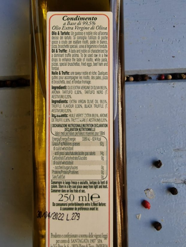 Virgin olive oil with black truffles 250ml