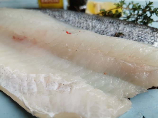 Candát obecný filet s kůží 200-300g - Přejete si rybu stáhnout z kůže?: ano, Přejete si rybu zavakuovat?: ne