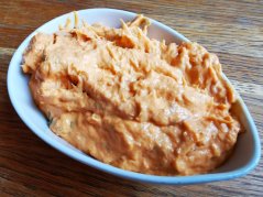 Spicy spread of macrel