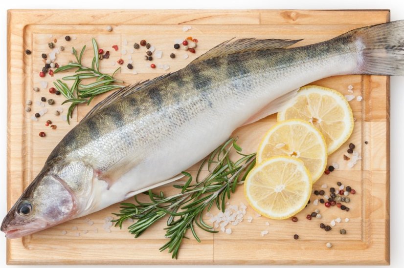 Candát obecný kuchaný 1-2kg - Přejete si odstranit šupiny?: ano