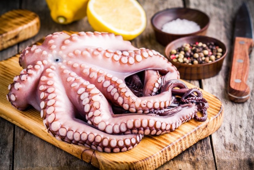 Chobotnice obecná čištěná 1-1,5kg - Přejete si dodat produkt rozmražený nebo zmražený?: zmražený