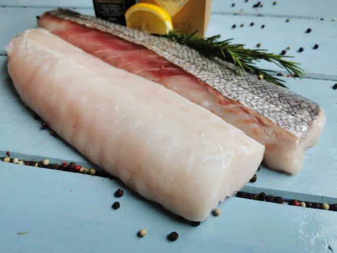Hake loin with skin - Do you want to remove the skin from the fish ??: no, Do you want to vacuum the fish?: no